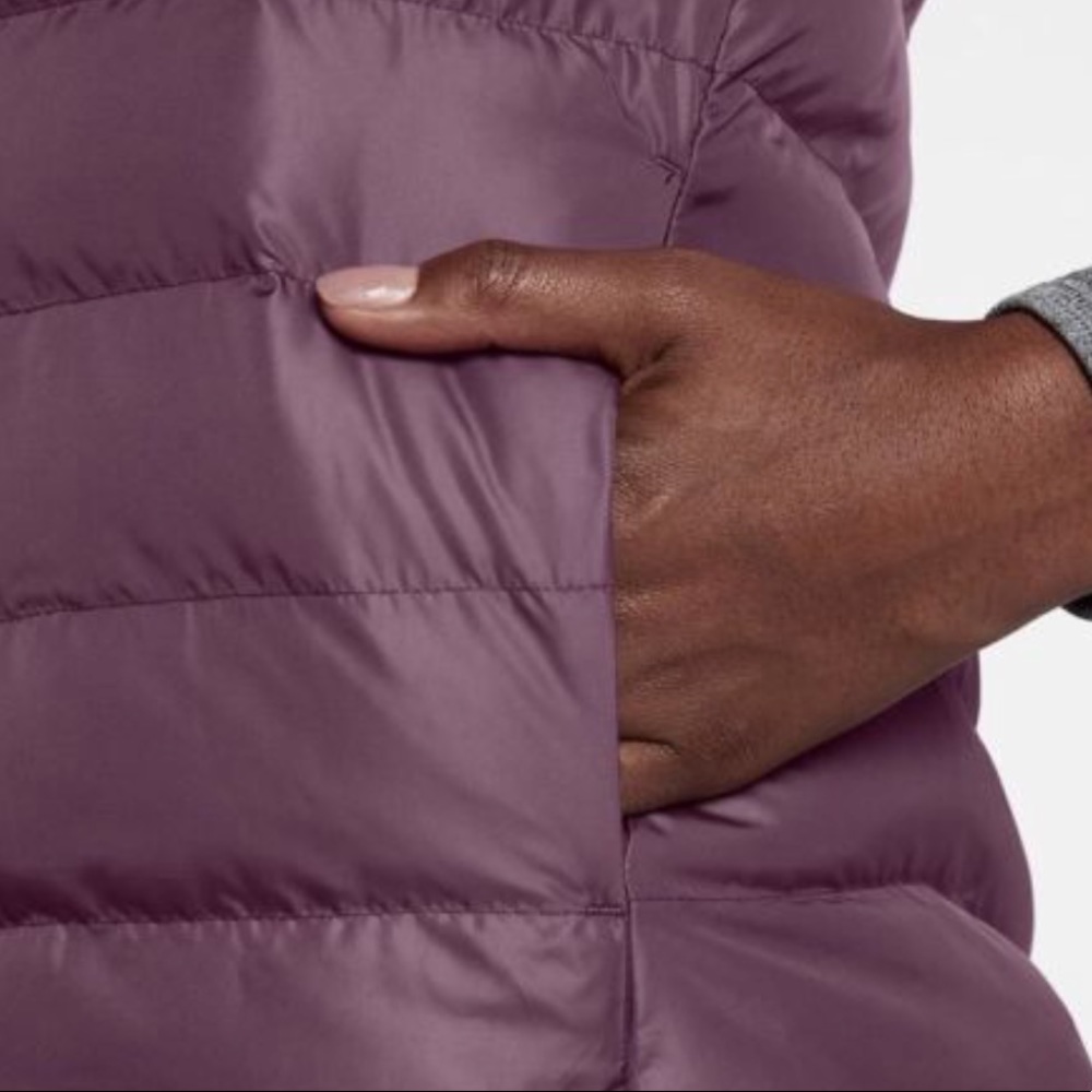 NWT Nike aeroloft Bordeaux puffer vest 180$ - Picture 6 of 7